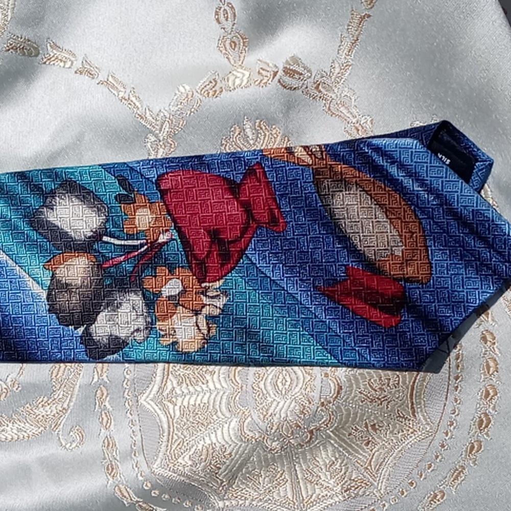 Ted Lapidus 100% silk flower art tie EUC